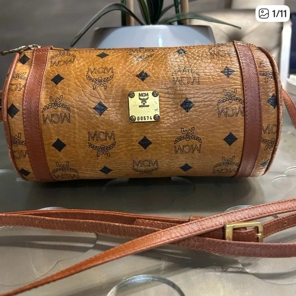 MCM Vintage Visetos Barrel Crossbody bag - Picture 2 of 10